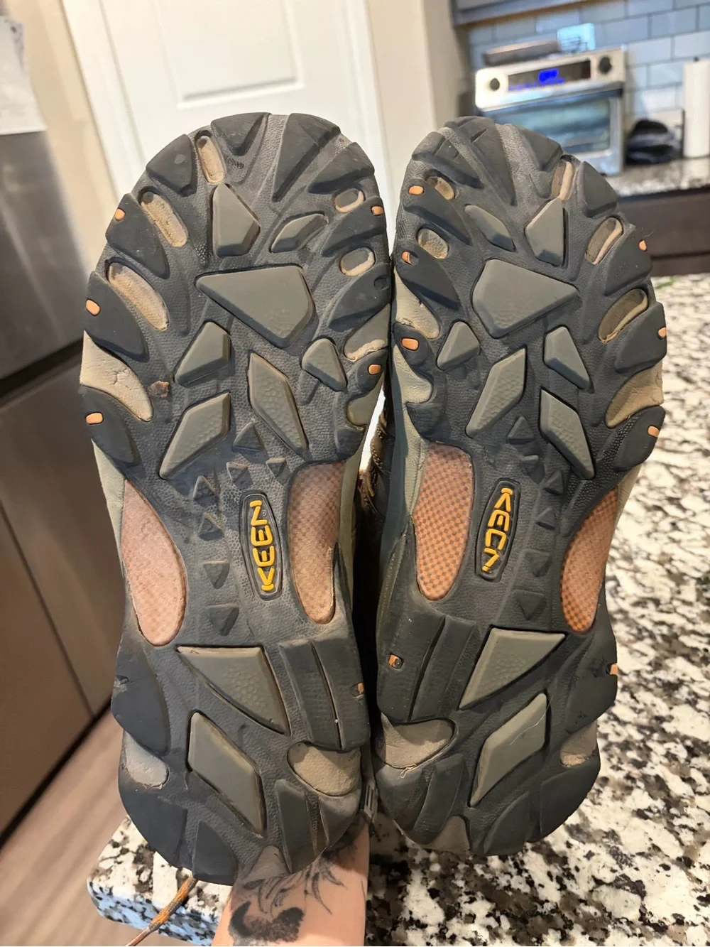 Keen Men's Voyageur Hiking Boots EU 46